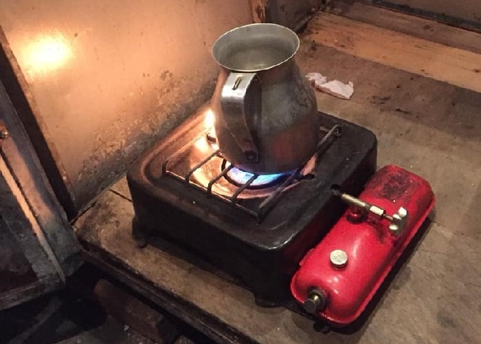 Entre frío y café: así es la vida de las vendedoras de tinto