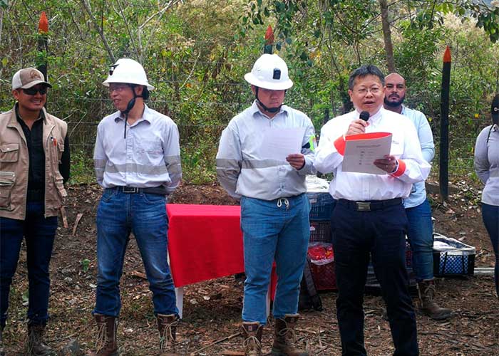  - La toma china de la gran mina de Buriticá en Antioquia