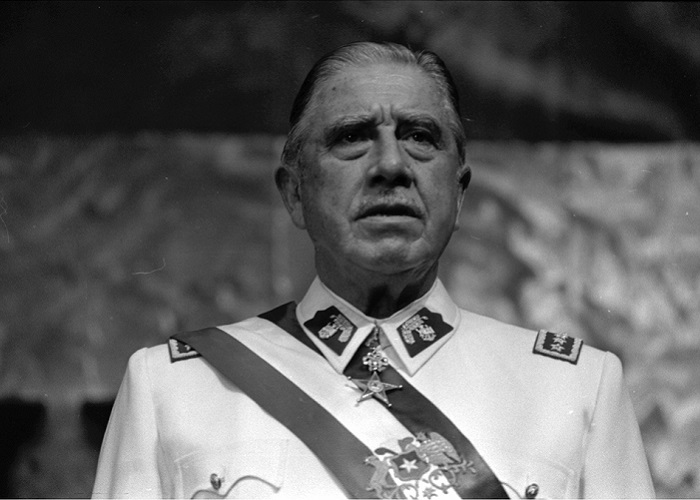 Tres octubres para superar los legados de la dictadura en Chile