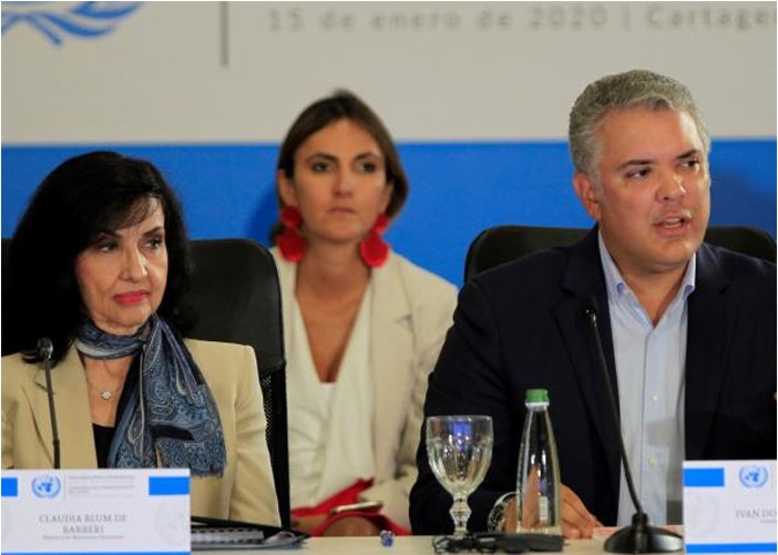 Reversazo de la Cancillería con restricciones a viajeros de 7 países