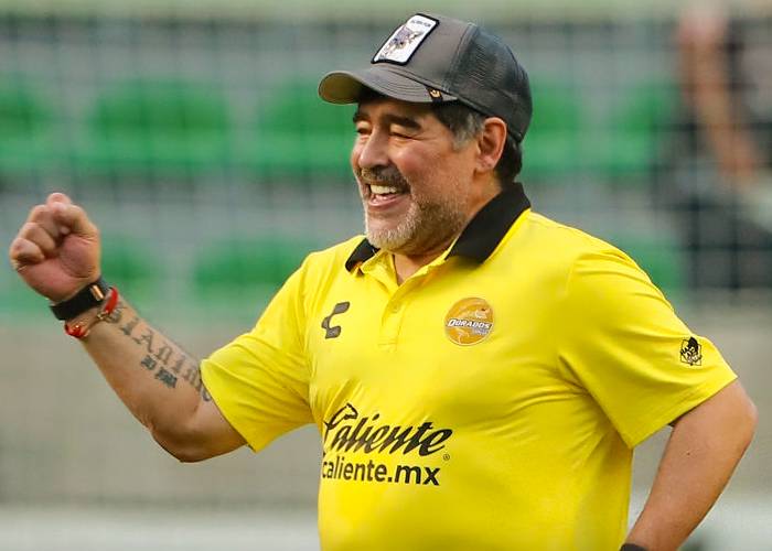 Maradona: redondo y humano, demasiado humano