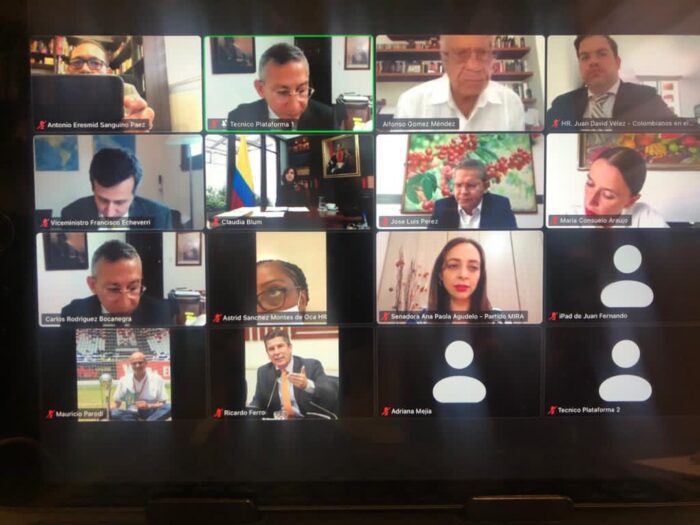  - Expresidentes dejan solo a Duque y a la canciller en Comisión de Relaciones Ext.