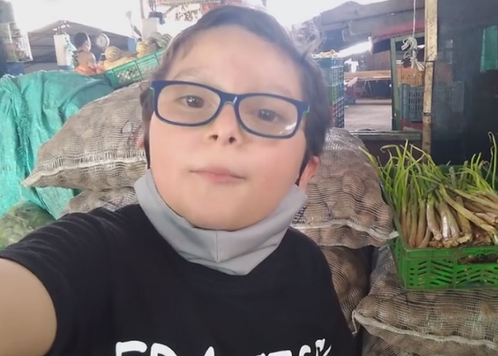 La contundente invitación de un niño activista a comprarle papa a los campesinos