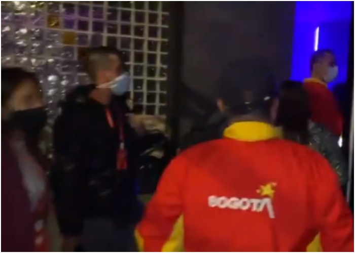 VIDEO: Policía de Bogotá interviene en fiesta clandestina de Halloween