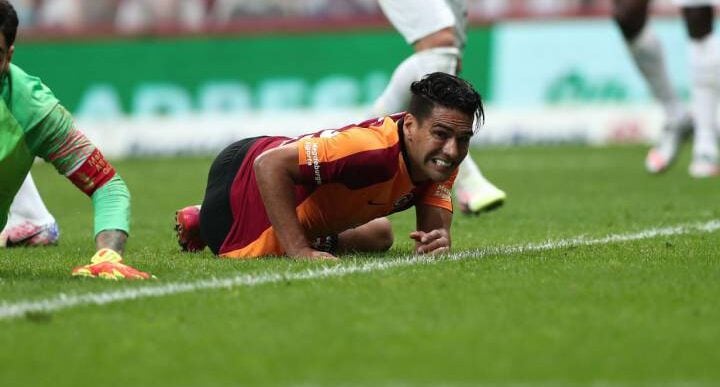  - Galatasaray está encartado con Falcao