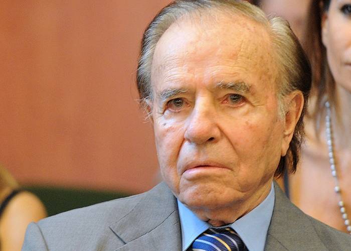 Carlos Menem, expresidente argentino, en coma inducido