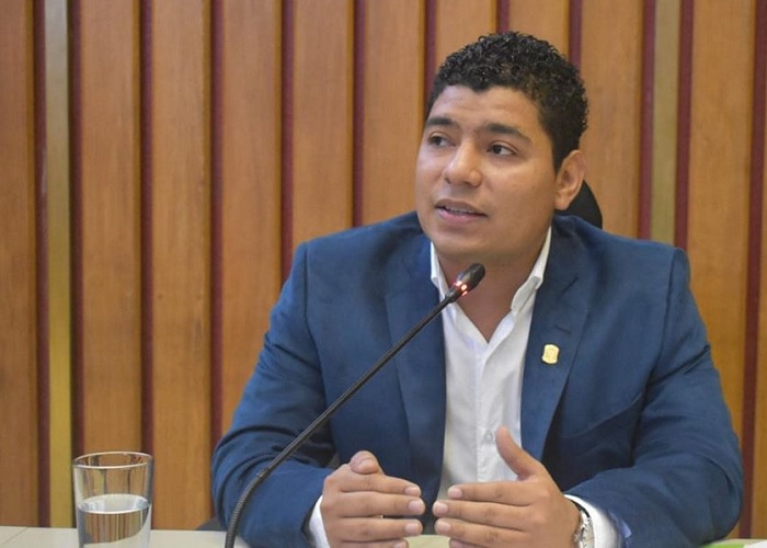 Cambio en la FLA, más sombras que luces