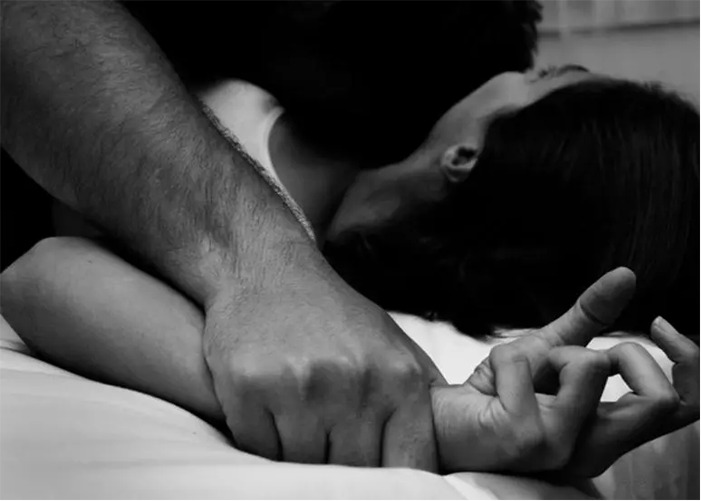 Quinceañera fue violada en su fiesta por su exnovio y nueve amigos