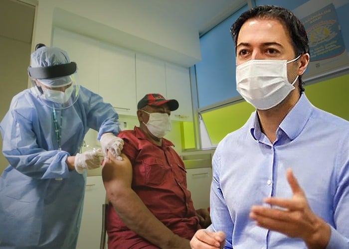 Se burlan del alcalde de Medellín por simulacro de vacunación sin vacunas