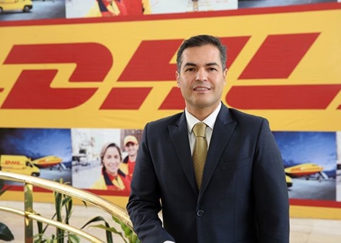 El costarricense que logró los contratos para traer las vacunas Pfizer a Colombia