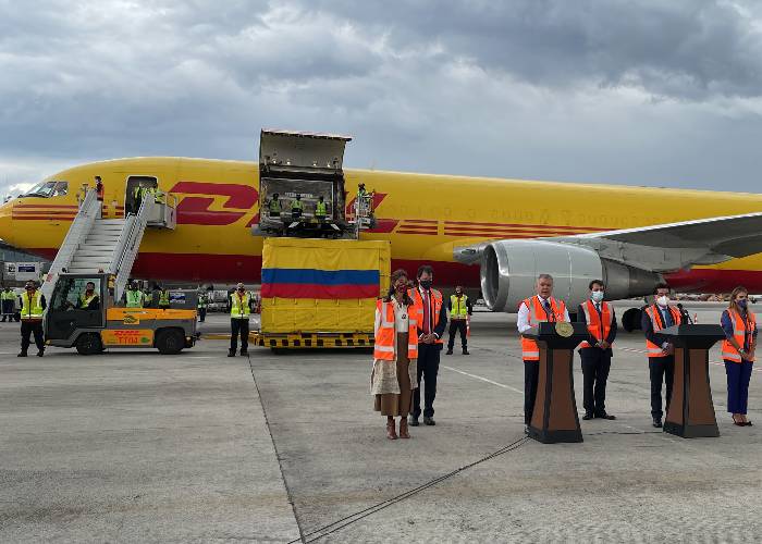 ¡Menos foto y más vacuna!
