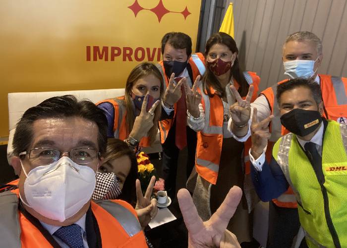 El verdadero avión de la vacuna