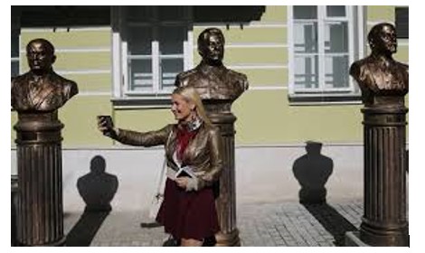  - Putin decidido a convertir a Stalin en un santo