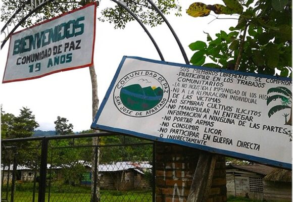 Comunidad De Paz De San Jose De Apartado 21 Anos Defendiendo La Vida Y El Territorio Las2orillas