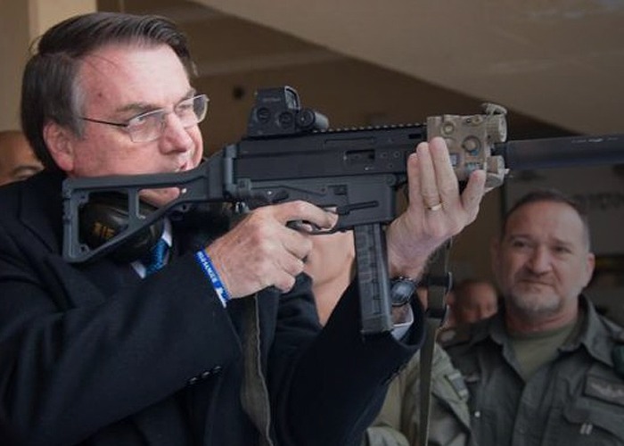 ¿Milicias bolsonaristas? Alerta en Brasil después de flexibilizar el uso de armas
