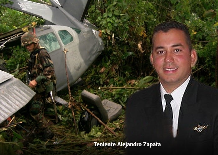 El piloto colombiano que, destruido por una granada, pudo aterrizar su avión