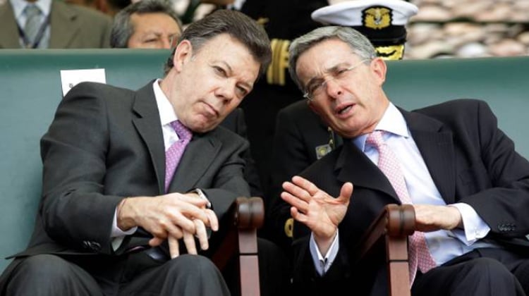 Por 6.402 razones Uribe y Santos a la JEP