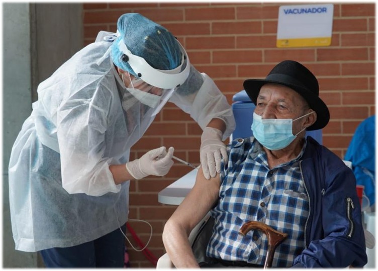 Ritmo de vacunación contra Covid-19 en Colombia cae más de 80 %