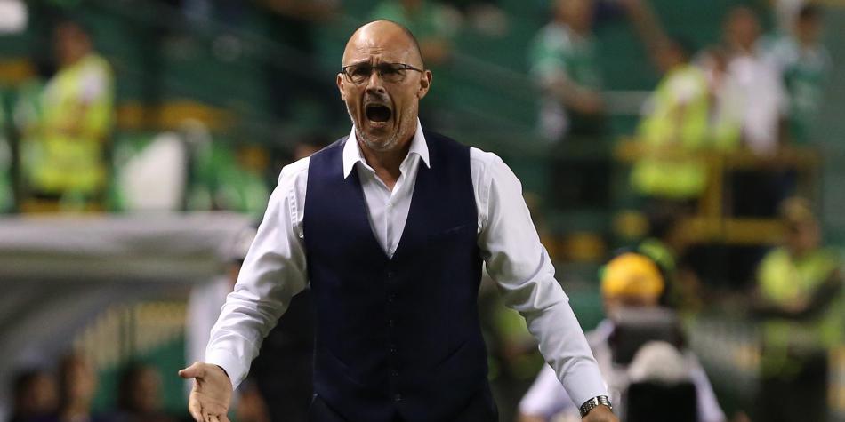 Video: Técnico del Cali estalla ante provocación de los hinchas