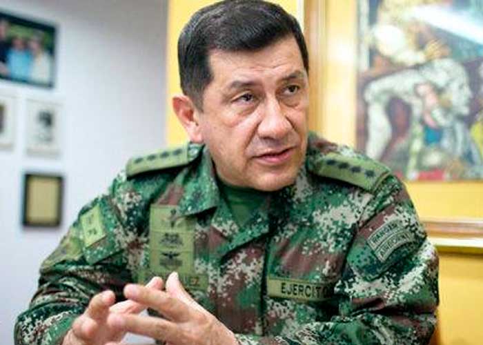  - Los cinco generales campeones de falsos positivos que terminaron promovidos por Uribe