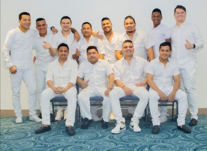  - Tras el abandono de sus músicos Elder Dayán Díaz arma otra agrupación