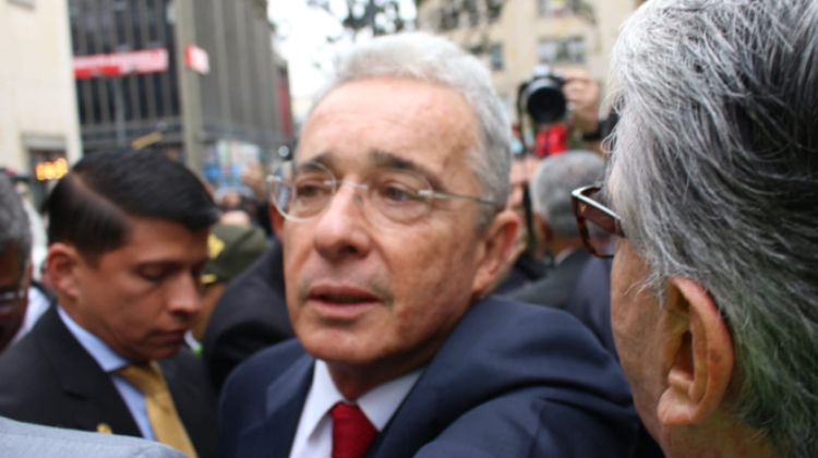 ¿Y si Uribe cambia presidente por perdón?