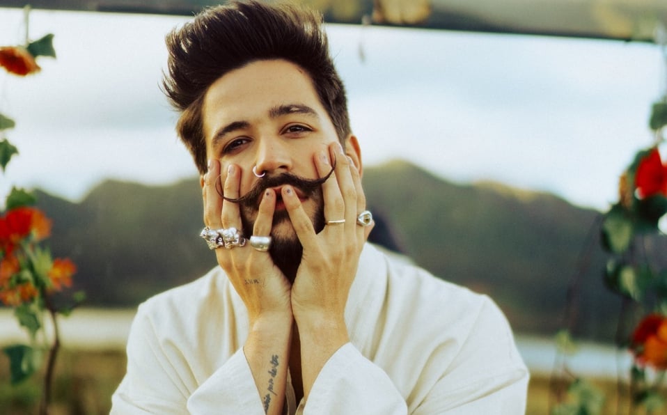 Camilo les cierra la boca a sus críticos con la belleza de su nuevo álbum