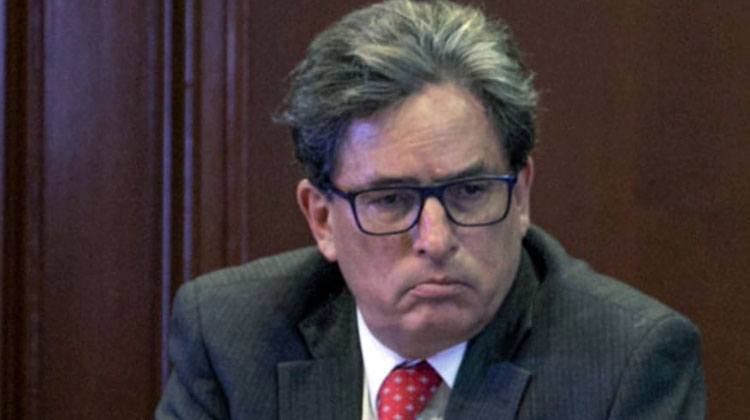 ¡¡Al ministro de Hacienda!!