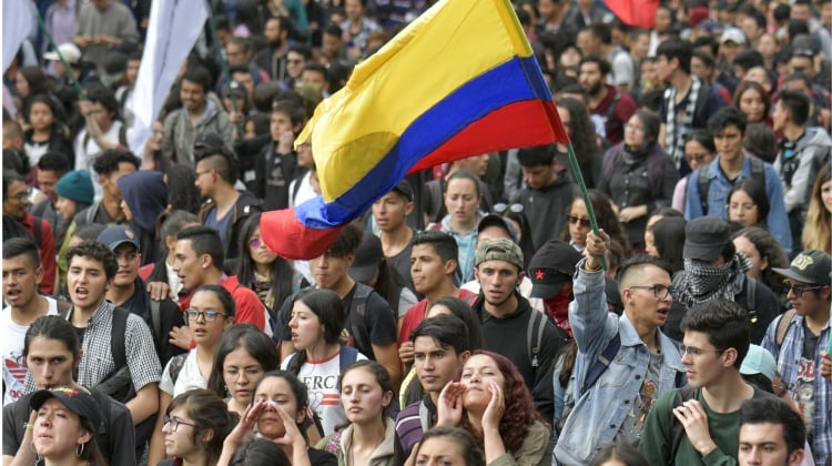 La rabia de los jóvenes en Barcelona, La Habana, Santiago, Bogotá