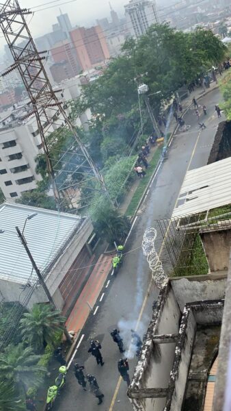  - Batalla campal entre ESMAD y los Misak por los restos de la estatua de Belalcázar