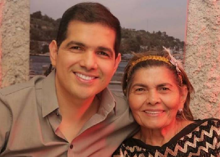 Peter Manjarrés súplica para que su mamá sea vacunada