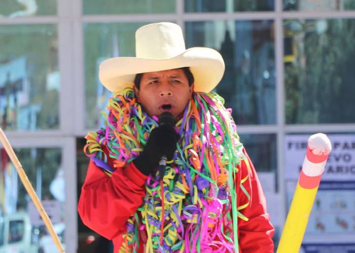 ¿Qué le dice el fenómeno Pedro Castillo a la izquierda colombiana?