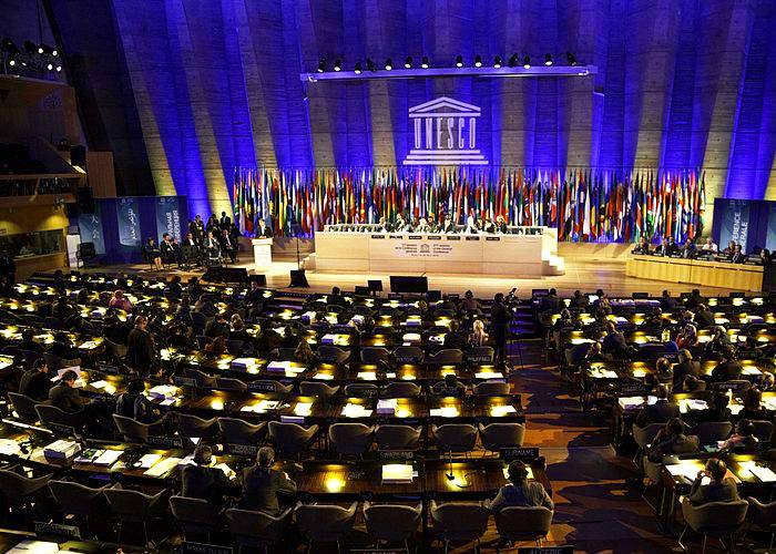 ¿Unesco, ciega, sorda, muda o secuestrada?