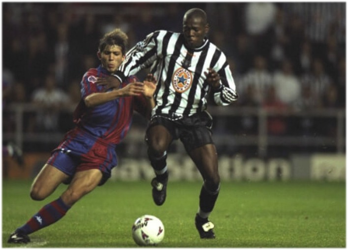 Ningún colombiano brilló tanto en una Champions como El Tino Asprilla