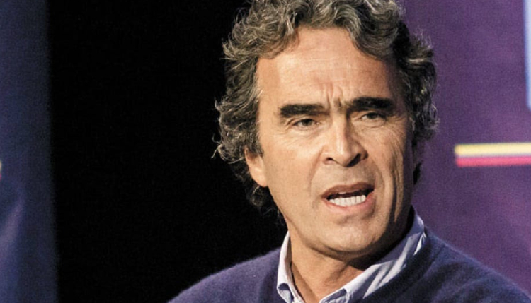 Fajardo, solo contra el mundo