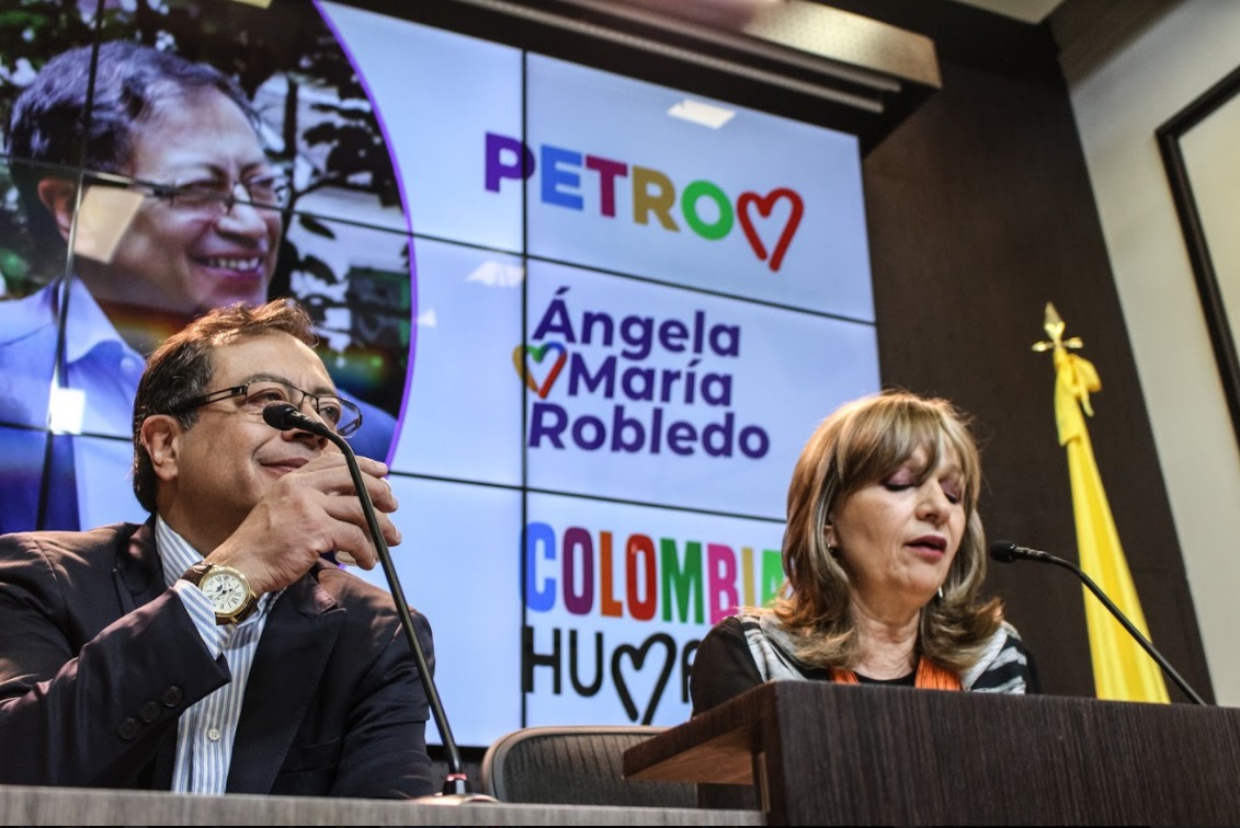 Angela María Robledo y Francia Márquez buscan ganársela a los candidatos hombres