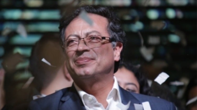 Y Petro va punteando…