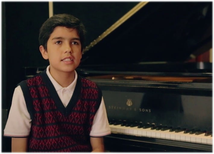 El talentoso pianista colombiano que a sus catorce años logró coronarse en Moscú