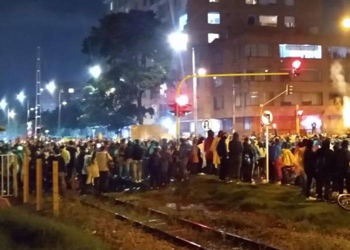 La manifestación le llegó al conjunto donde vive la familia de Iván Duque