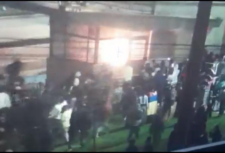 VIDEO: Inadmisible que se intente quemar un CAI con diez policias adentro