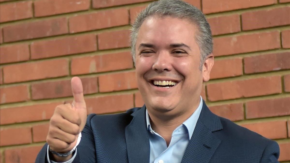 RCN también decide burlarse de Iván Duque