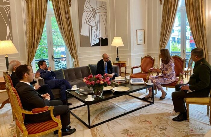  - El colombiano Juan González, único contacto de la vicepresidente con Biden