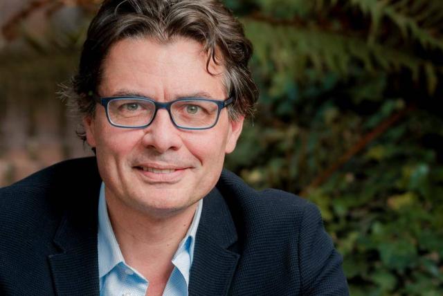 La calumnia del Centro Democratico contra Alejandro Gaviria