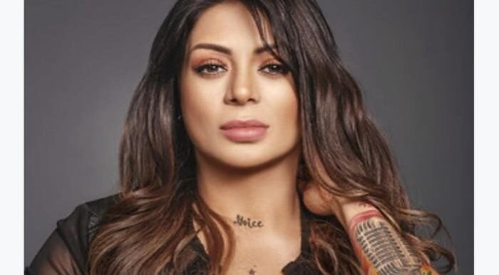  - VIDEO: La pasión de Marbelle por la policia