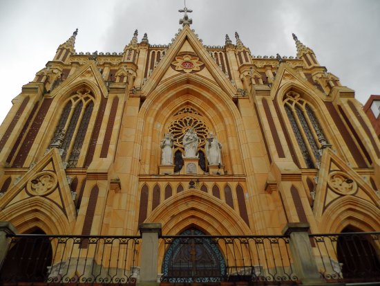 Párroco de la Iglesia de Chiquinquira en Bogota acompañó la protesta