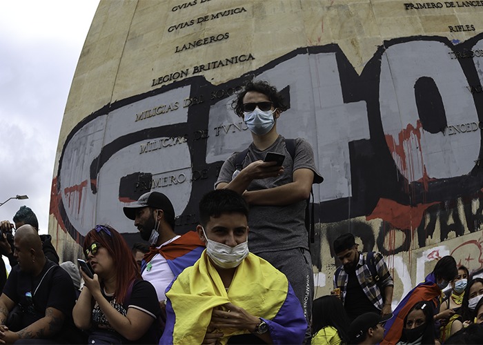 Duro regaño de Madres de Falsos Positivos a manifestantes
