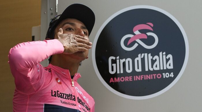Egan Bernal como líder del Giro de Italia - La millonada que se está ganando Egan Bernal por su gran Giro