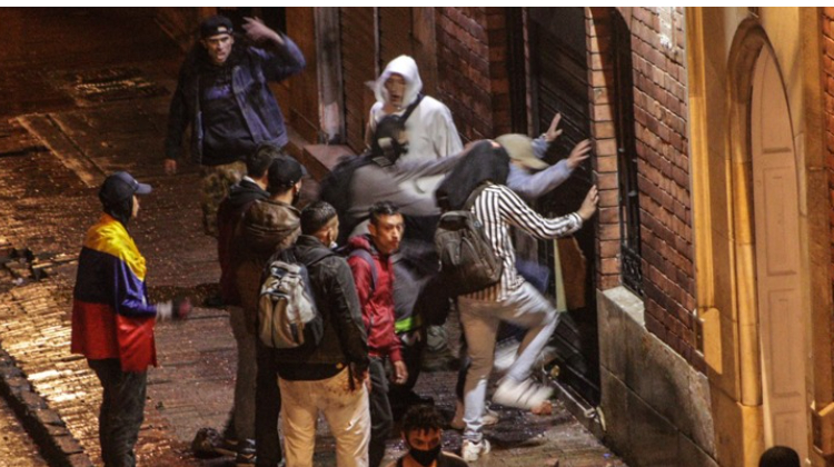 Vándalos: el que la hace, la paga