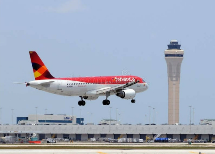 Turismo express de jóvenes colombianos para vacunarse