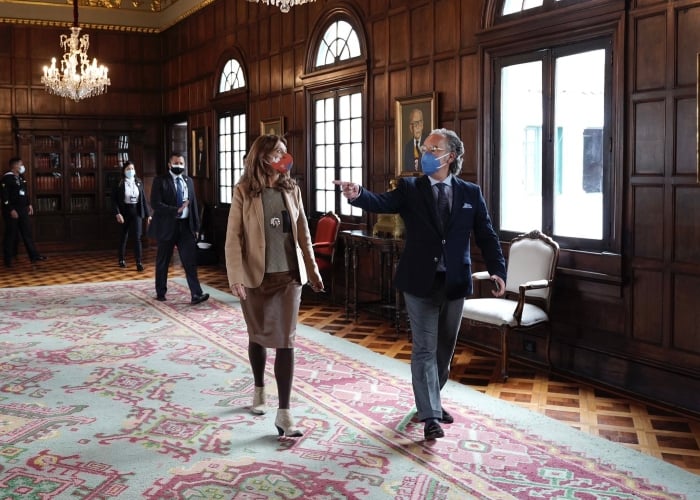 La aterrizada de Marta Lucia Ramírez en el Palacio de San Carlos